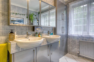 Master Bedroom Ensuite- click for photo gallery